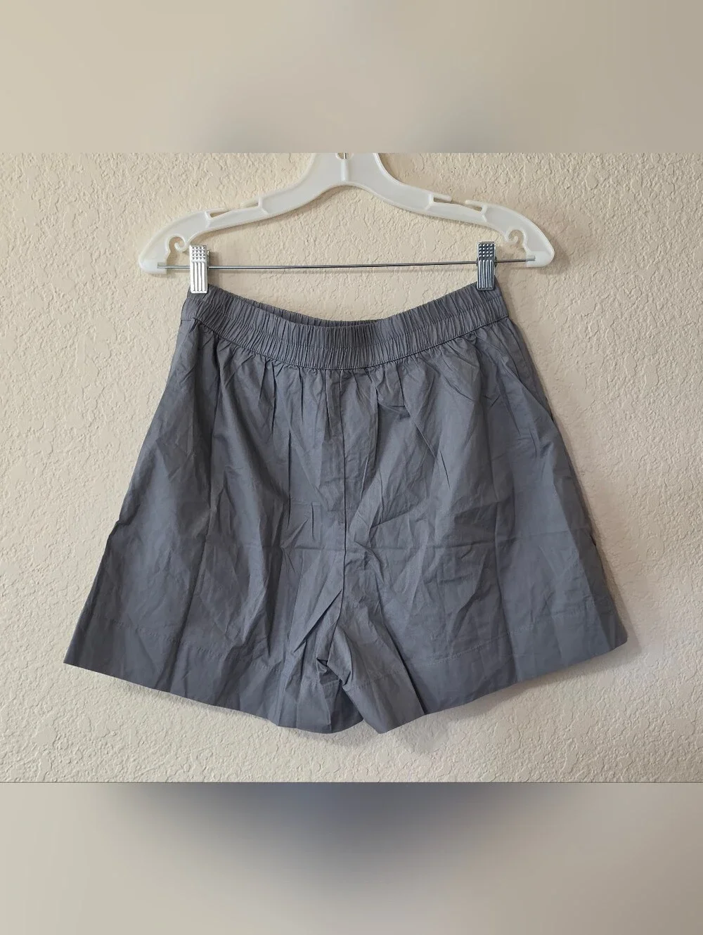 Olivaceous Gray High Waisted Cotton Poplin Shorts Womens Size Med Elastic Waist